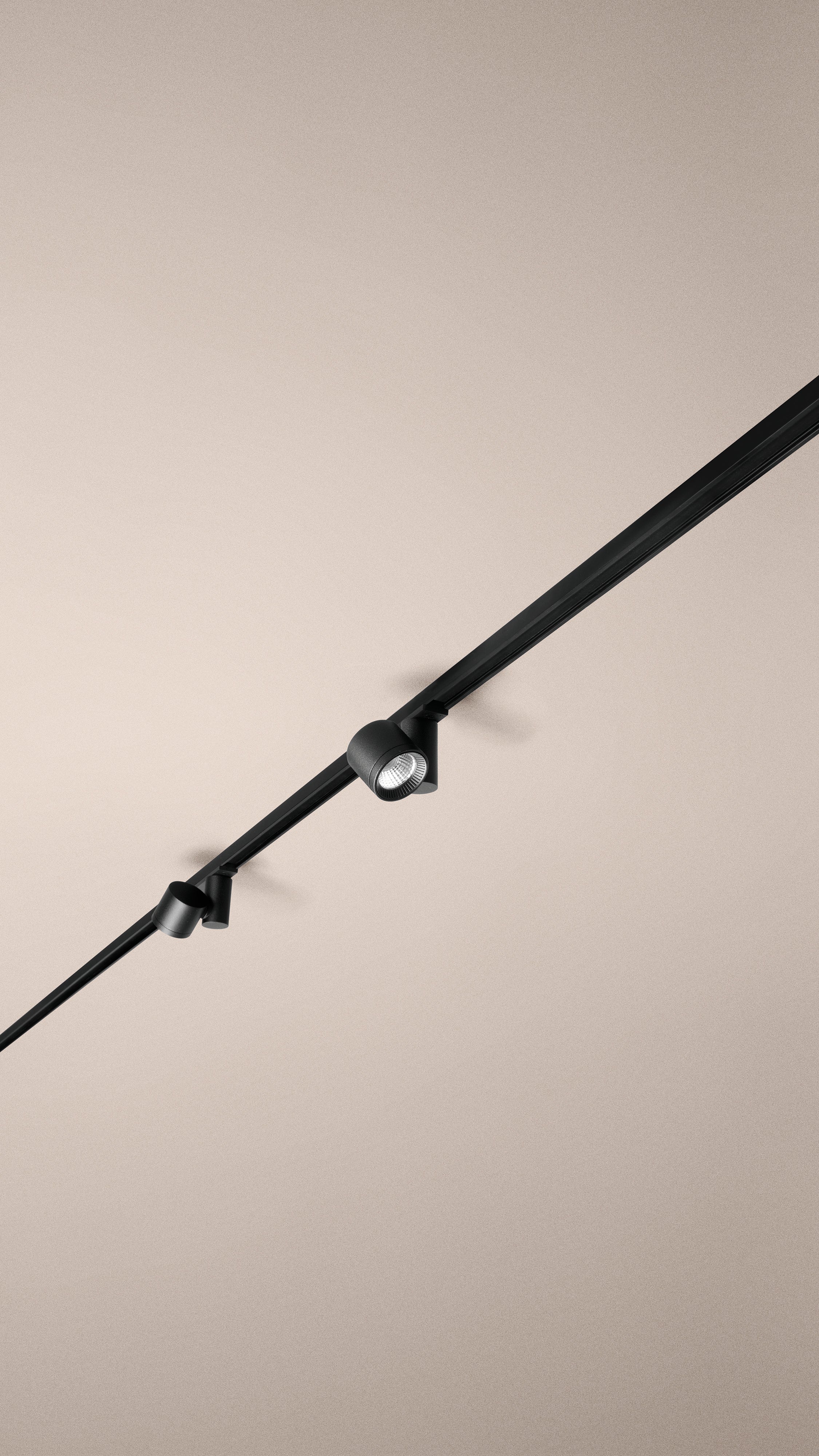 Spot Pentru Șină Arkoslight Minimal Io Micro 24V, Alb Texturat, 4000K, Dim Options, Unghi 54°, 4,7W, Ip20, Cri>90