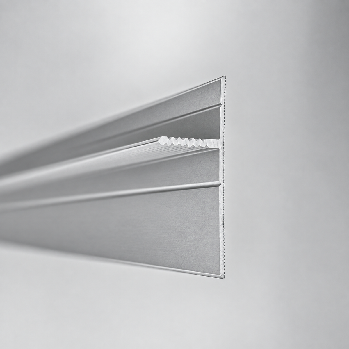 Profil Tip Plintă și Scafă Ascunsă Shadow Gap, PS130, Aluminiu, Argintiu, Anodizat, 2,7 m, 14,4 x 38,2 mm