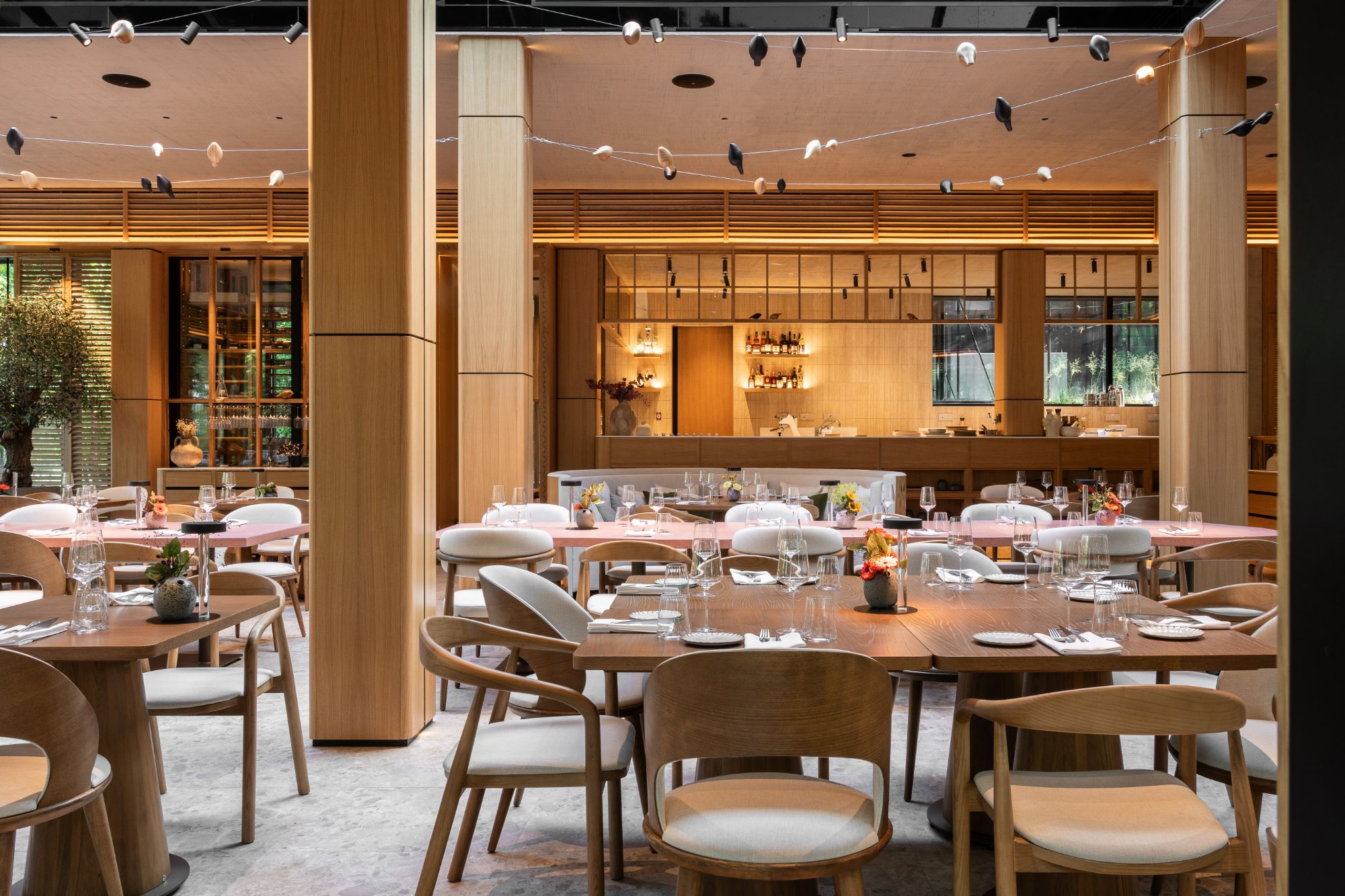VIDEO: Iluminat de Restaurant: BOSCO - Gourmet Nest