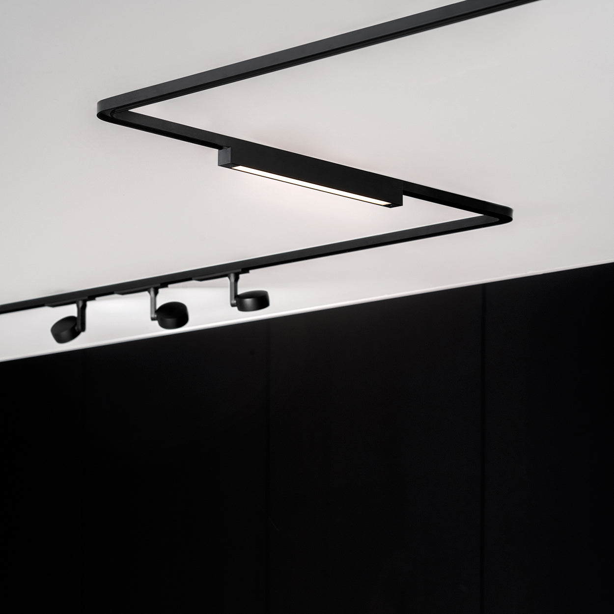 Spot Pentru Șină Arkoslight Minimal Line Micro 500 24V, Negru Mat, 2700K, Dim Options, Unghi 113°, 5W, Ip20, Cri>90
