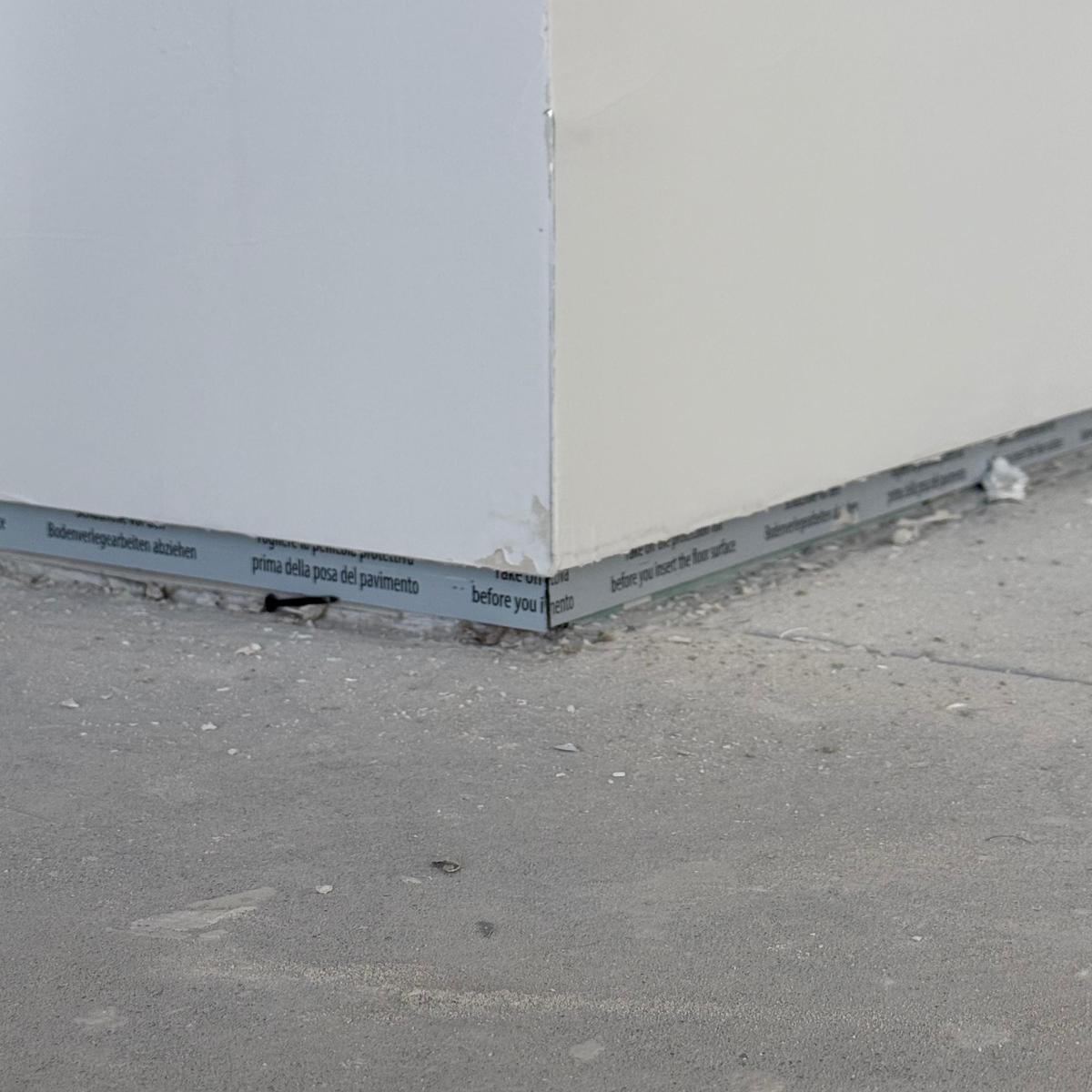 Profil Tip Plintă și Scafă Ascunsă Shadow Gap Light, M1, Aluminiu, Negru Mat, Anodizat, 2 m, 16,2 x 55 mm